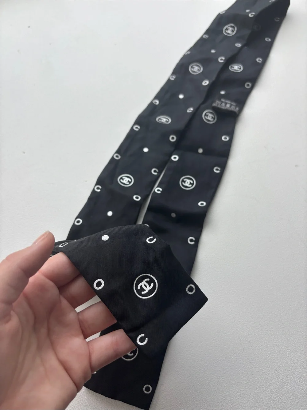 CHANEL Silk CC Slim Bandeau Scarf Black